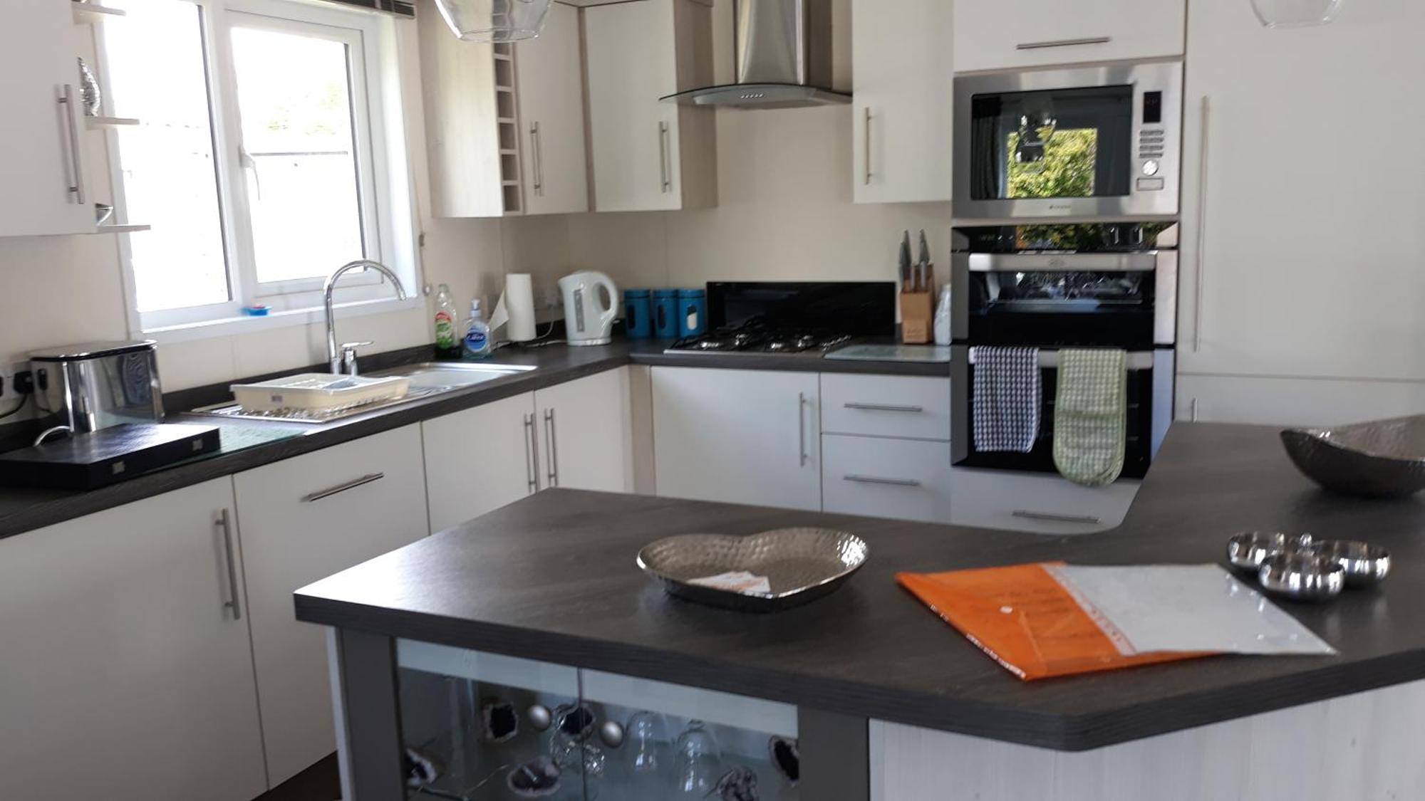 פרנדאון Luxury 6 Berth Lodge At Quince 10 מראה חיצוני תמונה